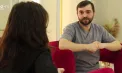 Un tânăr din capitală este printre puținii, poate unicul bărbat din țară care face pedichiură femeilor. Elisei Ceban împarte programările la salonul de frumusețe cu gărzile de la Institutul de Medicină Urgentă - VIDEO
