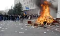 17 ani de la evenimentele din 7 aprilie, ziua care a zguduit întreaga țară. Zeci de tineri au fost maltratați la comisariate, iar Valeriu Boboc a fost ucis în centrul capitalei - VIDEO