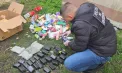 Peste 10 kg de droguri camuflate în colete din Spania, oprite la Chișinău: un bărbat și o tânără de 23 de ani - reținuți de polițiști - VIDEO
