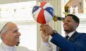 Papa Leon al XIV-lea surprinde cu abilități la baschet după o întâlnire spectaculoasă cu Harlem Globetrotters - VIDEO
