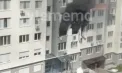 Fum negru și dens în capitală: un apartament dintr-un bloc de locuit de pe strada Sprîncenoaia a fost cuprins de flăcări. Proprietara a fost transportată la spital cu arsuri – VIDEO