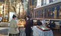 Corpul neînsuflețit al maestrului Gheorghe Urschi, depus la Biserica Sfânta Teodora de la Sihla. Oamenii vin să își ia rămas bun - VIDEO