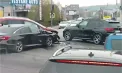Accident matinal pe Șoseaua Balcani: două mașini au fost avariate după ce s-au lovit violent. Imagini surprinse de martori – VIDEO