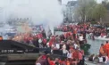 Mii de oameni în portocaliu au invadat străzile din Amsterdam: olandezii au sărbătorit cu fast aniversarea regelui Willem-Alexander - VIDEO