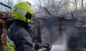 Incendiu la Sîngerei. Un bărbat a suferit arsuri, din cauza unei defecțiuni a buteliei de gaz. Ce spun pompierii - FOTO