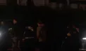 Cei doi ofițeri de informații - întâmpinați cu flori de cei dragi, în Moldova. SIS: „Sunt supuși procedurilor de evaluare și monitorizare medicală" - VIDEO