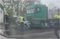 Accident grav în sectorul Botanica: o mașină a fost avariată după ce a fost prinsă între două camioane - VIDEO