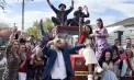 Nuntă ca în urmă cu câteva decenii la Iași: un cuplu și-a transformat petrecerea într-un eveniment retro cu muzicanți, cort și decor de la țară - VIDEO