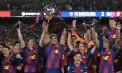 Fiesta în stil catalan la Barcelona. După ce a devenit campioană a Spaniei, echipa pregătită de Hansi Flick a defilat pe străzile orașului cu trofeul la vedere - VIDEO