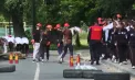Competiție cu obstacole, furtunuri de pompieri și multă adrenalină: sute de elevi își testează curajul și spiritul de echipă la „Școala Securității” - VIDEO