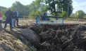 18 gospodării inundate în localitatea Mărtinești, în urma ploii torențiale de vineri seară. IGSU: „Lucrările de pompare a apelor sunt îngreunate din cauza revărsării albiei bazinului acvatic" - VIDEO