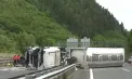 Cinci polițiști au murit în aceeași mașină, izbită de un camion, în Spania. Imagini de la locul impactului - VIDEO