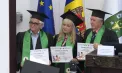 Niciodată nu este prea târziu pentru a învăța: 92 de seniori, îmbrăcați în robe și cu toca pe cap, au absolvit Universitatea Vârstei a Treia de la USM - VIDEO
