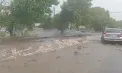 Ploaie torențială la Puhoi: drumul central al localității, parțial blocat din cauza inundațiilor, iar circulația a fost îngreunată în zonă - VIDEO