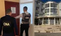 Doi decani din Comrat, reținuți pentru corupție, iar rectorul - cercetat în stare de libertate: ar fi pretins bani de la studenți pentru a le facilita promovarea examenelor - VIDEO