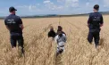 Trei cetățeni din Bangladesh, depistați după ce au trecut înot Prutul din Republica Moldova în România: ce au declarat polițiștilor de frontieră