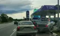 După atacurile ucrainene în Crimeea ocupată, locuitorii au rămas fără benzină, fără lumină și, pe alocuri, chiar fără apă: unii au ales să părăsească orașele - VIDEO