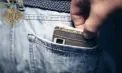 Un tânăr - condamnat la opt ani de închisoare pentru două jafuri la Chișinău: a atacat două persoane și le-a luat telefoanele mobile