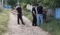 Au intrat noaptea într-un apartament din Chișinău, au bătut două persoane și le-au amenințat cu un cuțit. Trei tineri, reținuți pentru tâlhărie - VIDEO