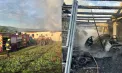 Incendiu puternic la un depozit de brichete din Sîngerei. Pompierii au salvat cinci tone de produse și 50 de găini