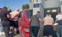 Și-ar fi bătut și jefuit propria soră de aproximativ 60 de mii de lei: un bărbat din Chișinău, plasat în arest. Momentul reținerii - VIDEO