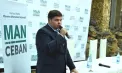 Un consilier municipal din partea MAN, cercetat penal după ce ar fi convins două persoane să investească peste 155.000 de euro într-un proiect imobiliar fictiv. Suspectul, reținut de poliție - VIDEO