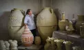 Festivalul „La vatra olarului” a adunat sute de oameni și meșteri populari la Hoginești: „De un an aștept această expoziție, să îmi cumpăr ceva din olărit” - VIDEO