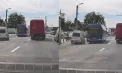 Depășire periculoasă la Chișinău: o mașină a fost la un pas de a se lovi într-un troleibuz. Momentul surprins de o camera de bord - VIDEO