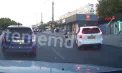 La un pas de tragedie: un copil pe trotinetă, cât pe ce să fie lovit de o mașină pe o stradă din Chișinău. Momentul, surprins de o cameră de bord - VIDEO