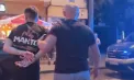 Un moldovean de 17 ani a făcut haos în centrul unui oraș din Polonia. Băut și fără permis, a lovit șase mașini și a intrat cu automobilul pe terasa unei cafenele - VIDEO