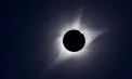 Un spectacol cosmic rar se apropie. Pe 12 august, ziua se va transforma în noapte în mai multe țări din Europa, odată cu o eclipsă totală de Soare - VIDEO
