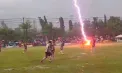 Tragedie pe terenul de fotbal. Un jucător a murit lovit de fulger chiar în timpul meciului - VIDEO