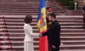 Volodimir Zelenski a ajuns în Republica Moldova: Președintele Ucrainei, întâmpinat de Maia Sandu la Președinție - VIDEO