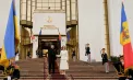 Volodimir Zelenski a ajuns în Republica Moldova: Președintele Ucrainei, întâmpinat de Maia Sandu la Președinție - VIDEO