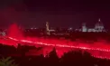 Florența a fost colorată în violet într-o noapte spectaculoasă, dedicată celor 100 de ani ai Fiorentinei. Mii de suporteri au ieșit pe străzile orașului - VIDEO