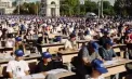 Limba română, pusă la încercare: peste 2.500 de oameni la Marea Dictare Națională. Evenimentul a adunat oameni de toate vârstele și din cele mai diverse domenii - VIDEO