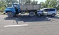 Accident grav în stânga Nistrului: o femeie a scăpat cu viața, după ce mașina pe care o conducea a intrat într-un camion. Automobilul, făcut zob - FOTO