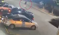 Un pieton, lovit în plin de un automobil în timp ce traversa strada la Tighina. Momentul impactului, surprins de camerele de supraveghere - VIDEO
