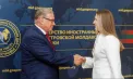 Opt locuitori ai regiunii transnistrene au primit pașapoarte rusești prin procedură simplificată: Ozerov le-a înmânat documentele. Reacția Chișinăului 
