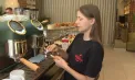 O tânără din regiunea transnistreană a cucerit titlul de cel mai bun barista, învingând concurenți din 15 țări: Cum Elizaveta Rîmscaia a impresionat juriul - VIDEO
