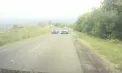 Manevră periculoasă pe traseul Costești–Ialoveni: un șofer a ieșit pe contrasens și era la un pas de o coliziune frontală – VIDEO