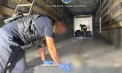 Captură de peste un milion de țigarete cu timbru al Republicii Moldova în România: marfa era ascunsă în podeaua a două semiremorci