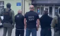 Ajutau migranți din Tadjikistan să ajungă în UE prin Republica Moldova: o femeie, plasată în arest pentru 30 de zile, iar doi bărbați, reținuți - VIDEO