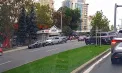 Scene revoltătoare pe bulevardul Dacia din capitală. Un șofer a ocolit ambuteiajul și a făcut o manevră de întoarcere pe zona de separare a sensurilor - VIDEO