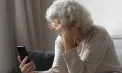 A crezut că își salvează economiile, dar a rămas fără 220.000 de lei: o femeie din Ialoveni, păcălită de escroci care s-au dat drept angajați ai mai multor instituții