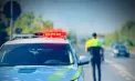 Distracție periculoasă pe o stradă din Chișinău: trei tinere, surprinse stând în picioare într-o mașină decapotabilă. Șoferul a fost sancționat - VIDEO
