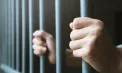 Fost executor judecătoresc, condamnat la 10 ani de închisoare pentru delapidarea a peste 1,2 milioane de lei. A lipsit de la proces și este anunțat în căutare
