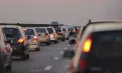 Mașinile abandonate vor putea fi evacuate, transportul public mai accesbil, iar parcările cu plată – mai bine organizate. Noile reguli pentru mobilitatea urbană
