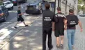 Tânăr din Ucraina, reținut la Chișinău pentru escrocherii: ar fi avut rol de curier și ar fi colectat aproape 200 mii de lei - VIDEO