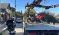A fugit de polițiști pe o motocicletă cu numere false și fără permis. Ce alte încălcări a comis un șofer din Chișinău - VIDEO